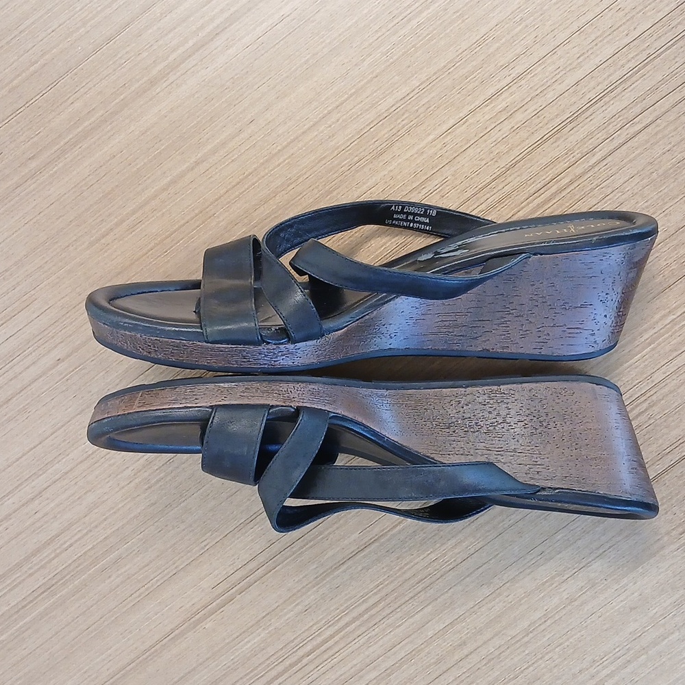 COLE HAAN Nike Air Platform Sandals SZ 11B